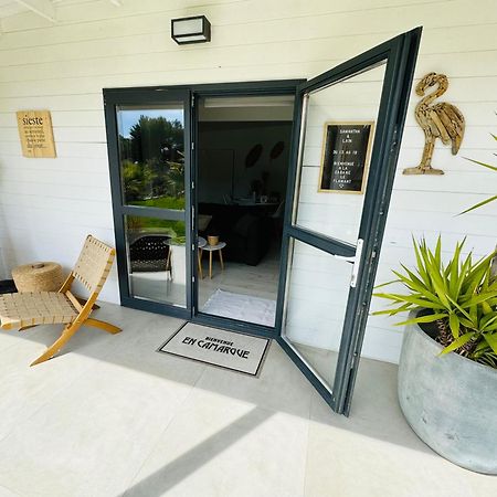 Cabane Le Flamant Avec Jardin, Piscine Et Parking Saintes-Maries-de-la-Mer Exterior photo